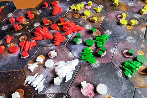 Partida al 'Eclipse', justo cuando acaban de repartirse los boletos para la rifa de puñaladas