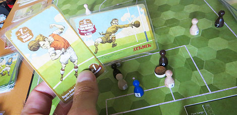 ¡¡¡¡Gol!!!! El delantero remató un córner tras ganar una pugna con el defensa. El meta rozó el balón con los dedos pero no pudo hacer nada...