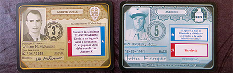 Ejemplo de espías de ambos bandos