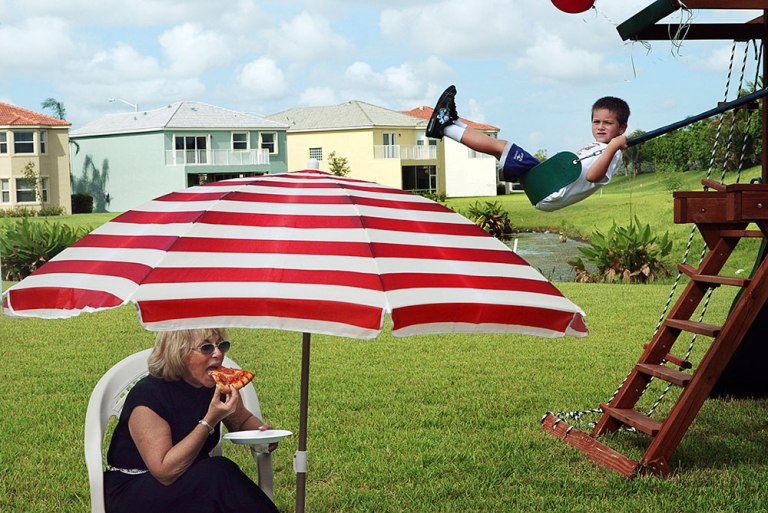 Carolyn Drake. USA. Wellington, Florida. 2005. Birthday party at Olympia, a gated community © Carolyn Drake, Magnum Photos