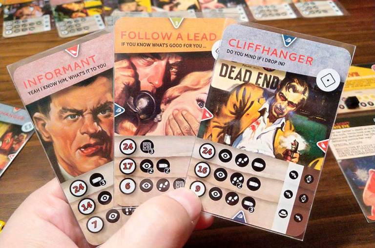 Informant, Follow a lead, Cliffhanger: son los tres tipos de cartas en Pulp Detective