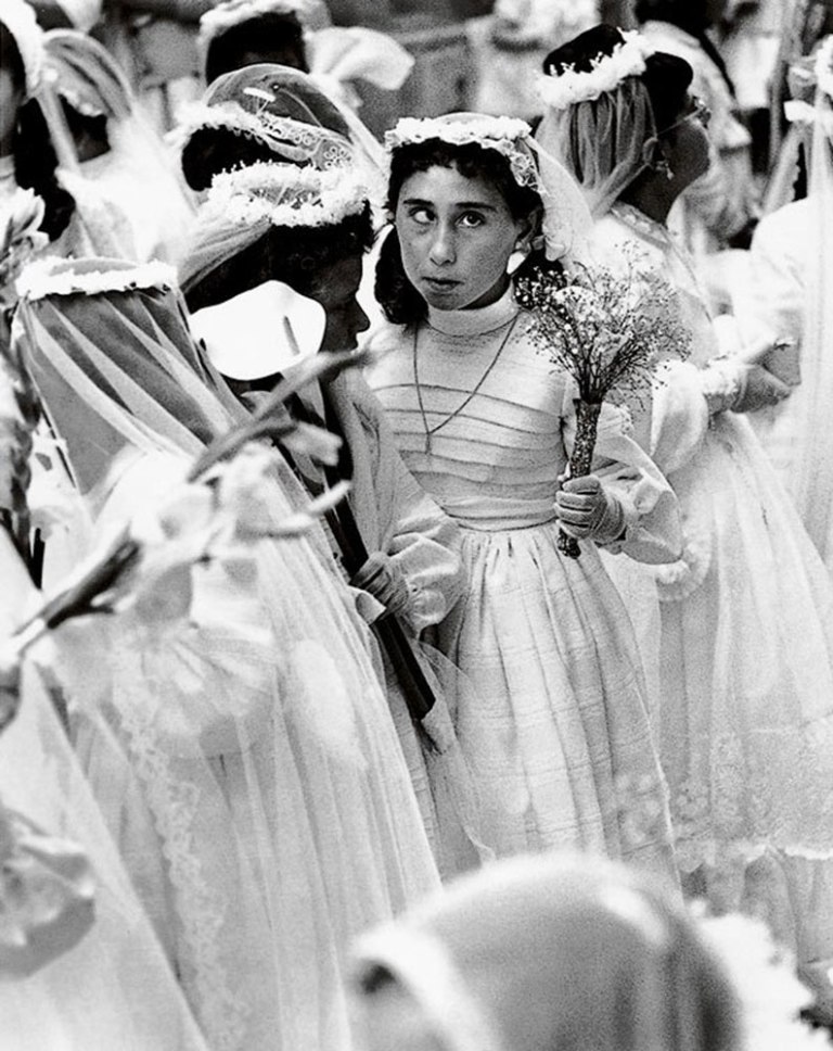 La niña bizca de comunión es una de sus mejores fotos y guarda una bella historia detrás